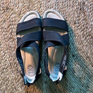 Earth Spirit Black Sandals